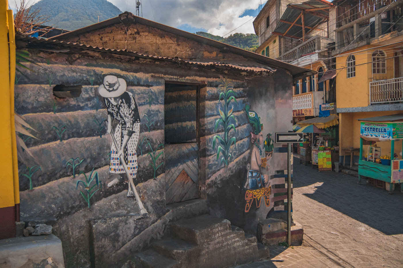 Mural in San Pedro am See Atitlán