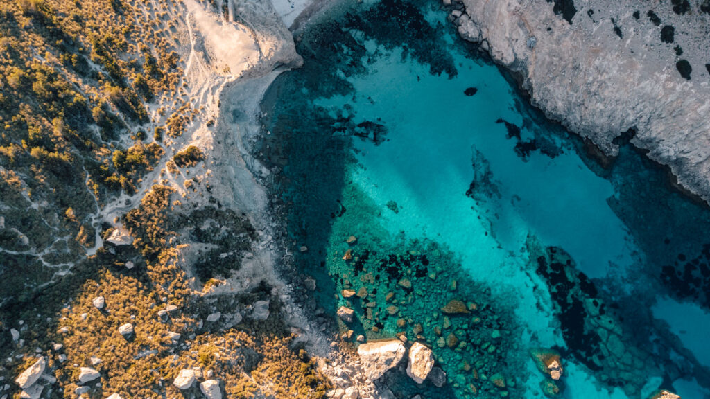 Drohnenaufnahme der Cala Figuera auf Mallorca