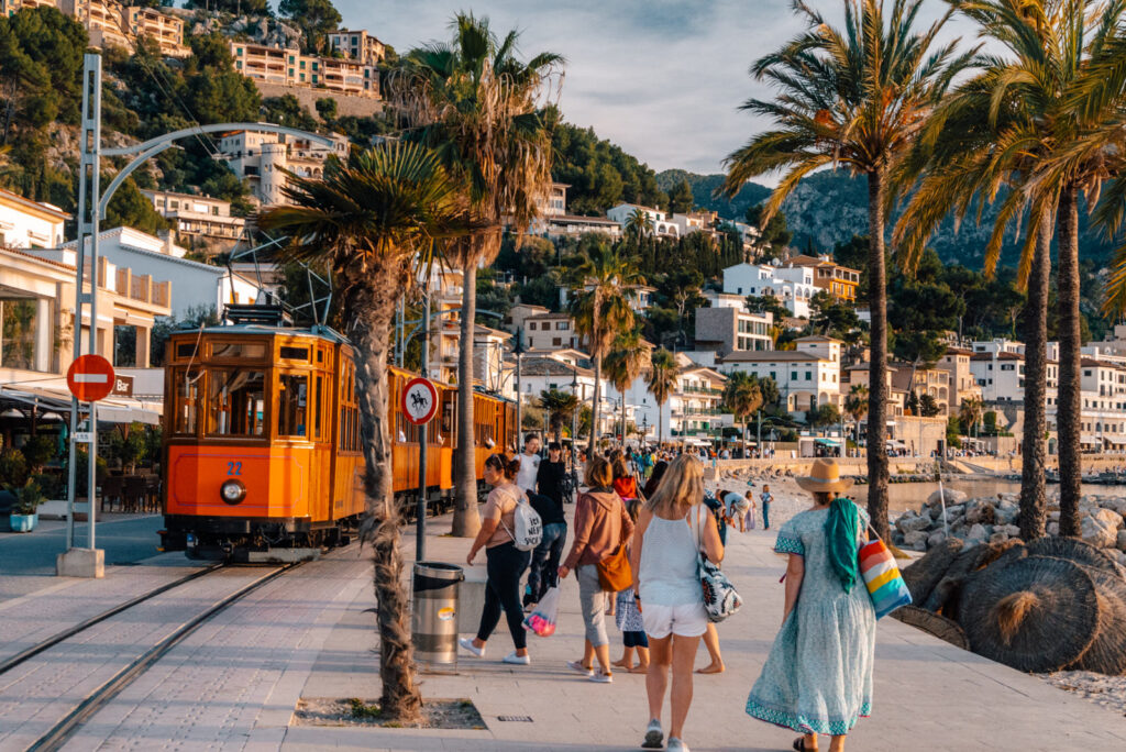 Straßenbahn in Port de Sóller auf Mallorca