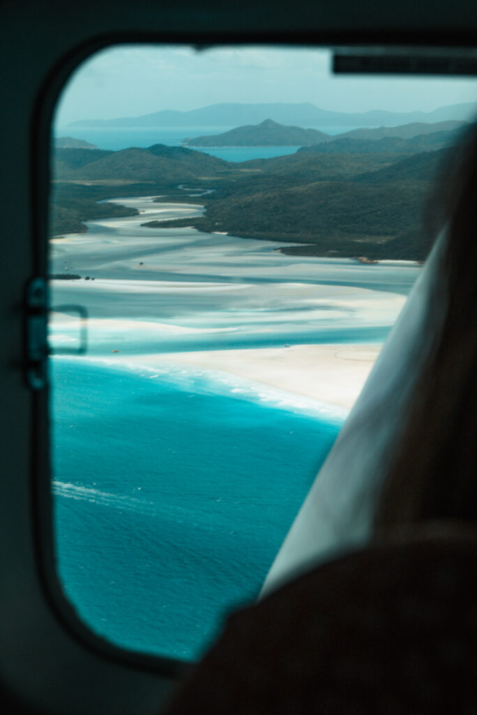 Blick aus dem Flugzeug auf den Whiteheaven Beach