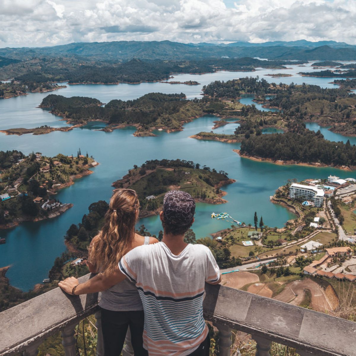 Ausblick auf die Seenlandschaft bei Guatapé