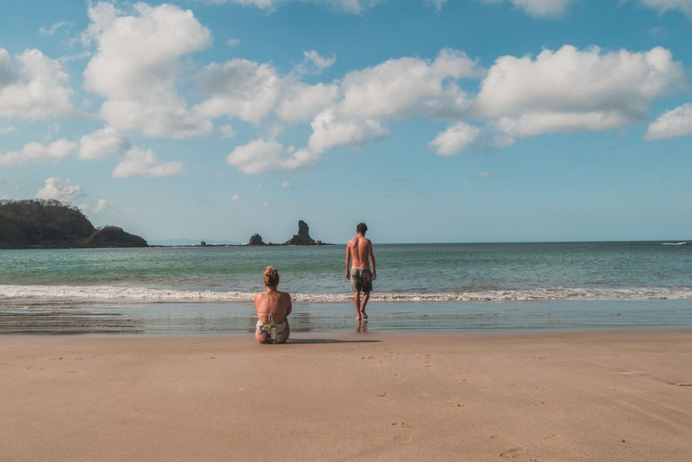 Wir an einem einsamen Strand in Nicaragua