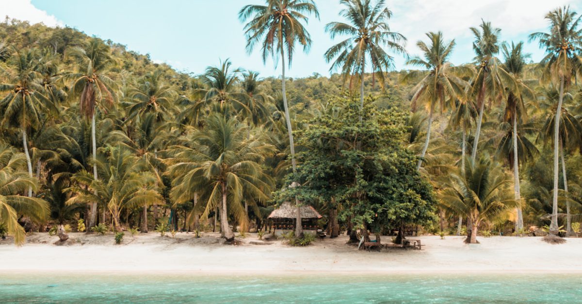 Pinas Platas Strand bei Port Barton