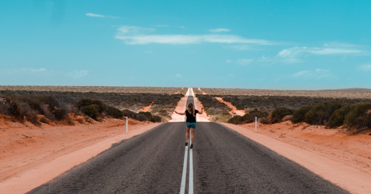 Endlose Straße in Australien