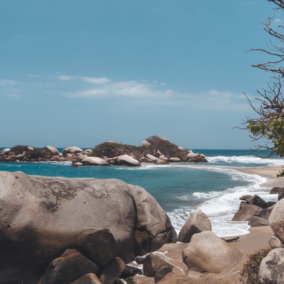 Küste des Tayrona Nationalparks in Kolumbien