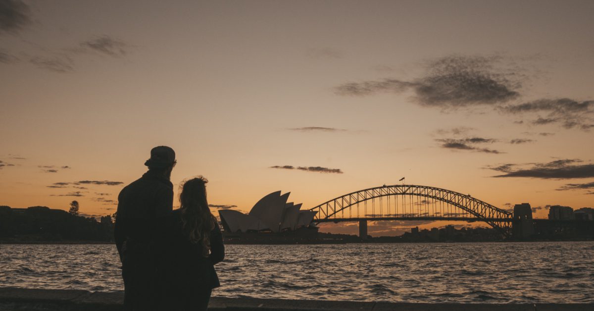 Wir blicken auf das Opera House zum Sonnenuntergang