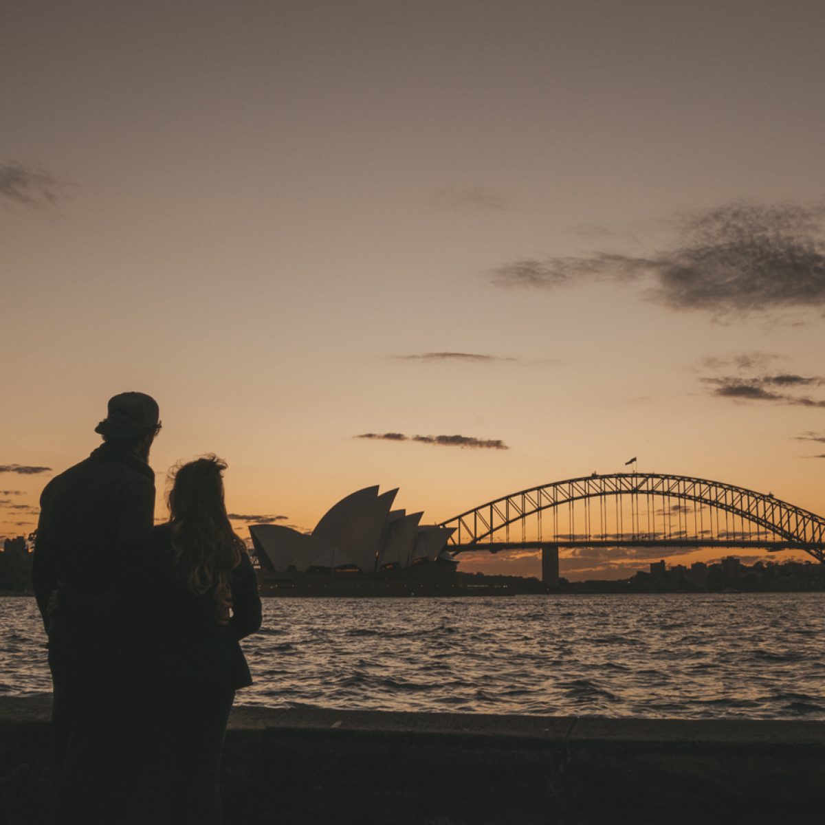 Wir blicken auf das Opera House zum Sonnenuntergang